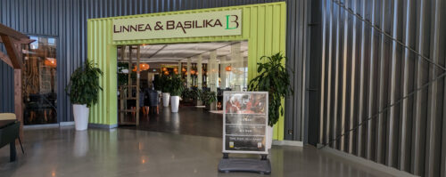 Bild på restaurangfront för Linnea & Basilika restaurang på Handelsplats Center Syd Löddeköpinge.